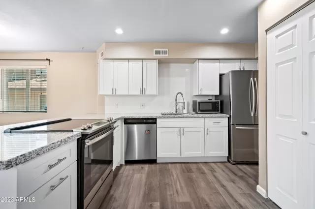 MLS: 6577602 Condo For Sale