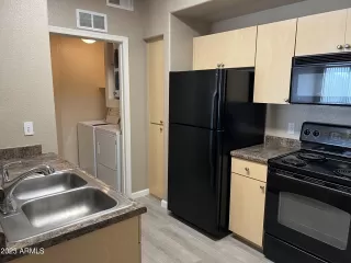 Photo #3: 6577661 Listing 