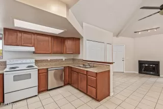 Photo #4: 6577748 Listing