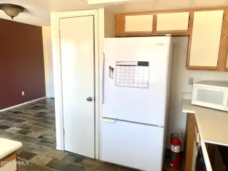 Photo #4: 6577771 Listing 