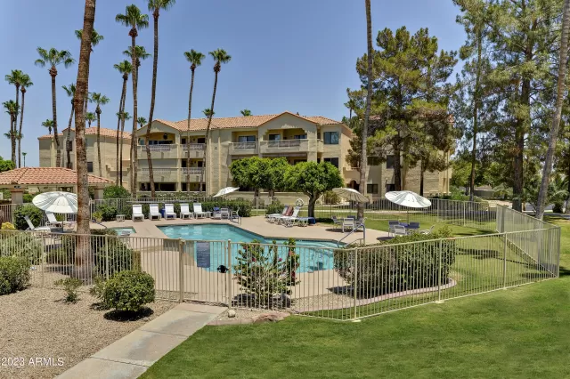 MLS: 6577862 Condo For Sale