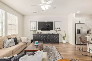 Photo #2: 6577906 Listing