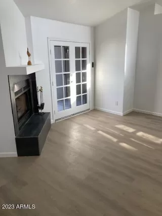 Photo #2: 6577915 Listing