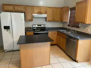 Photo #5: 6578032 Listing 