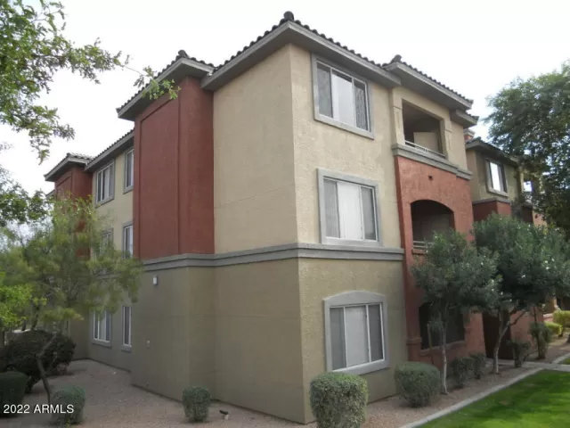 MLS: 6578043 Condo For Sale