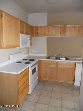 Photo #3: 6578043 Listing