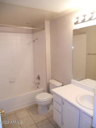 Photo #4: 6578043 Listing