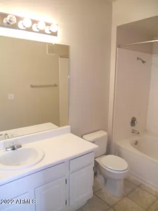 Photo #6: 6578043 Listing