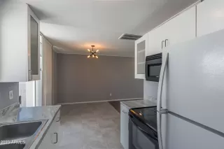 Photo #5: 6578044 Listing