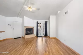 Photo #4: 6578150 Listing 