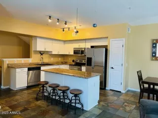 Photo #5: 6578196 Listing