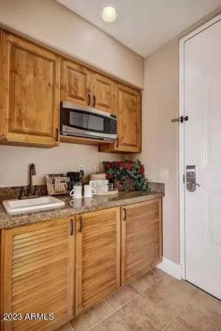 Photo #5: 6578243 Listing 