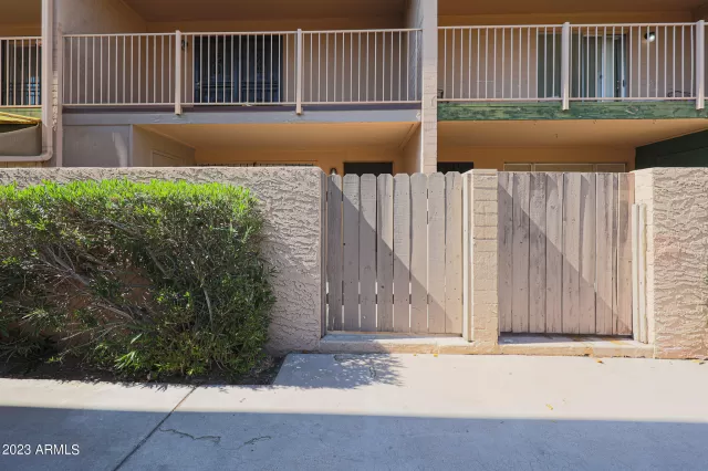 MLS: 6578266 Condo For Sale