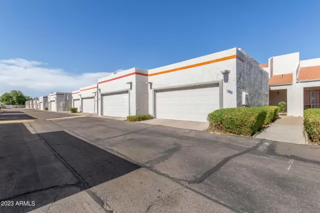 MLS: 6578418 Condo For Sale