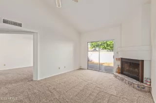 Photo #6: 6578418 Listing