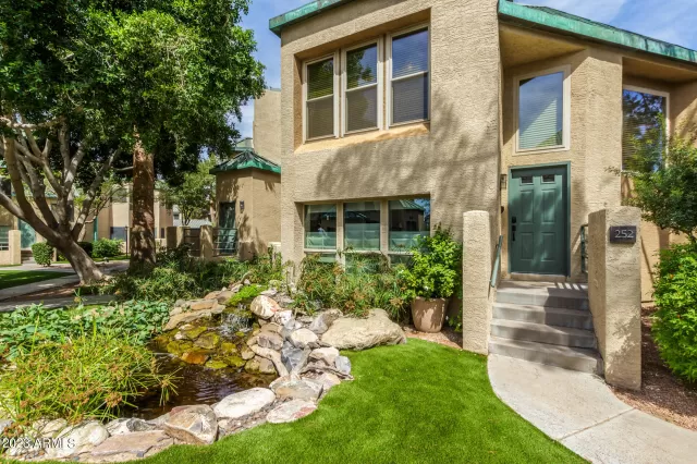 MLS: 6578422 Condo For Sale