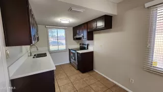 Photo #5: 6578836 Listing 