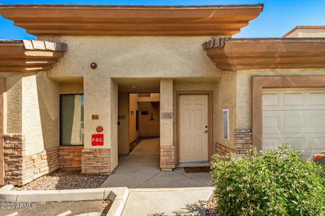 MLS: 6578988 Condo For Sale