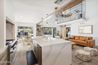 Photo #2: 6579148 Listing 