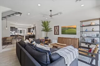 Photo #3: 6579152 Listing 