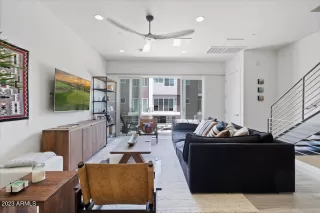 Photo #5: 6579152 Listing 