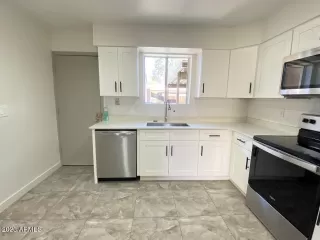 Photo #3: 6579153 Listing