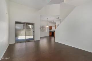 Photo #5: 6579237 Listing