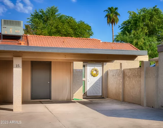 MLS: 6579264 Condo For Sale