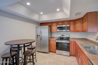 Photo #3: 6579264 Listing