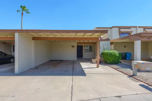 MLS: 6579398 Condo For Sale