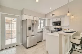 Photo #2: 6579463 Listing