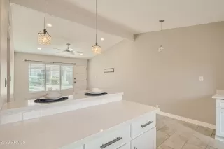 Photo #5: 6579463 Listing