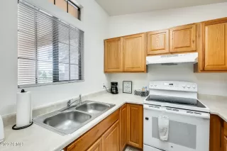 Photo #2: 6579466 Listing