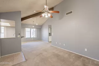 Photo #6: 6579542 Listing