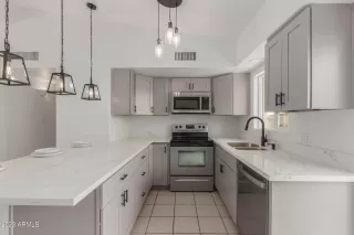 Photo #2: 6579563 Listing