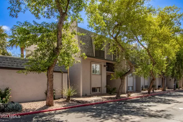 MLS: 6579674 Condo For Sale