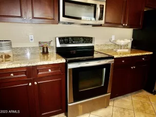 Photo #3: 6579710 Listing