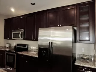 Photo #4: 6579710 Listing