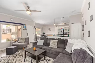 Photo #2: 6579776 Listing