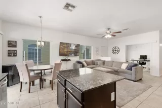 Photo #3: 6579822 Listing