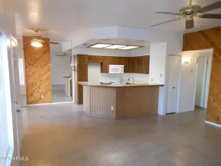 Photo #5: 6579881 Listing