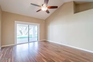 Photo #4: 6579981 Listing