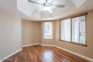 Photo #5: 6579981 Listing