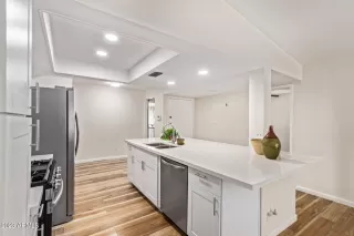Photo #6: 6580006 Listing 
