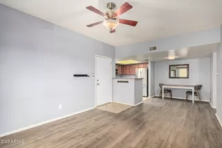 Photo #6: 6580107 Listing 