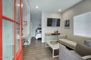 Photo #4: 6580133 Listing 