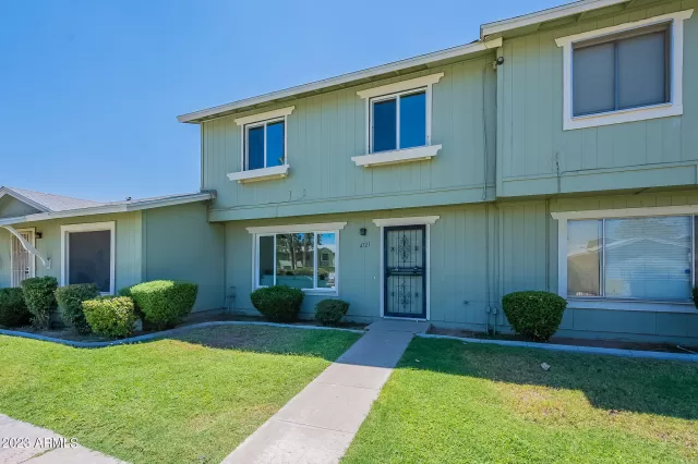 MLS: 6580189 Condo For Sale