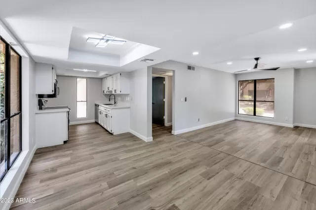 MLS: 6580192 Condo For Sale