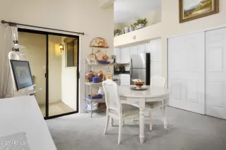 Photo #6: 6580205 Listing 