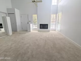 Photo #5: 6580399 Listing